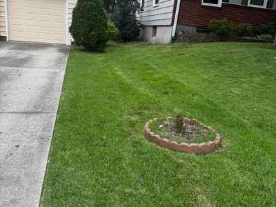 Lawn care service in Fairway, 66205