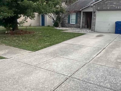 Lawn care service in Indianapolis, 46234