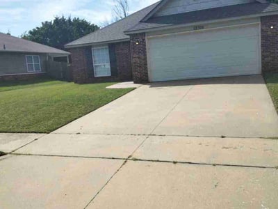 Lawn care service in Collinsville, 74021