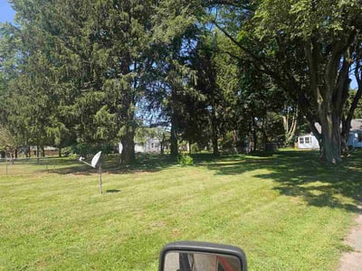 Lawn care service in Niles, 49120