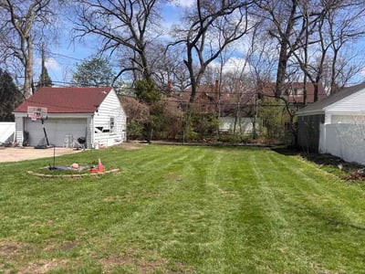 Lawn care service in Detroit, 48221