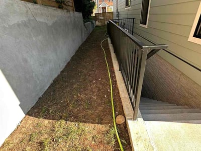 Lawn care service in Alexandria, 22304