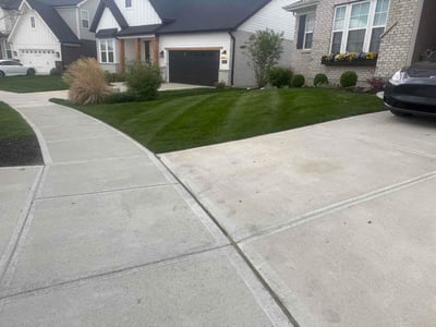 Lawn care service in Villa Hills, 41017