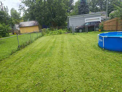 Lawn care service in Fort Wayne, 46807