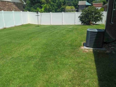 Lawn care service in Charlotte, 28273