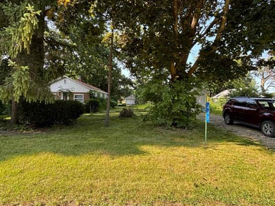 Lawn care service in Silver Lake, 53170