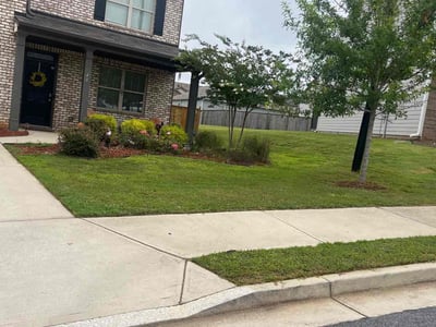 Lawn care service in Dallas, 30132