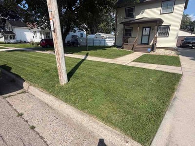 Lawn care service in Janesville, 53548