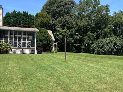 Lawn care service in McDonough, 30252