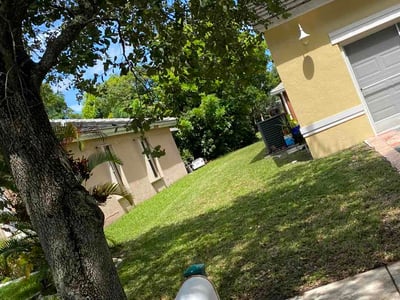 Lawn care service in Miramar, 33025