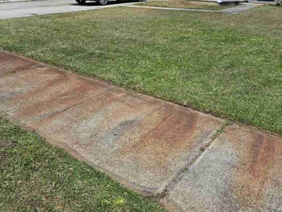 Lawn care service in Savannah, 31407