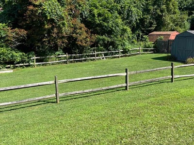 Lawn care service in Pittsburgh, 15239