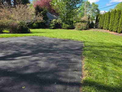 Lawn care service in Fitchburg, 01420