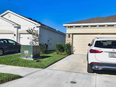 Lawn care service in Land O' Lakes, 34638