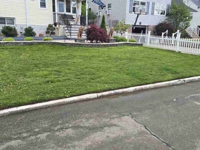 Lawn care service in Woodbridge Township, 08863