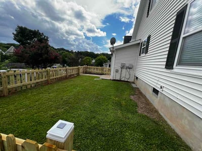 Lawn care service in Greenville, 29607