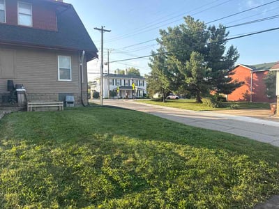 Lawn care service in Florence, 41042