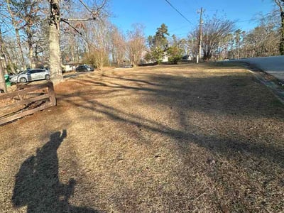 Lawn care service in Snellville, 30039