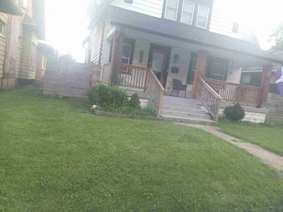 Lawn care service in Indianapolis, 46208
