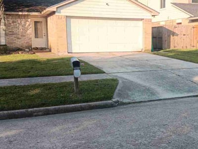 Lawn care service in Spring, 77373