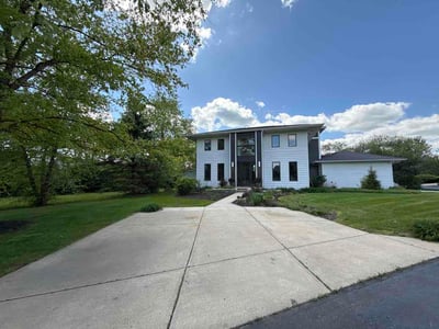 Lawn care service in Fishers, 46037