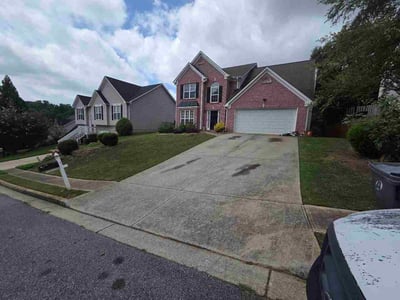Lawn care service in Lawrenceville, 30043