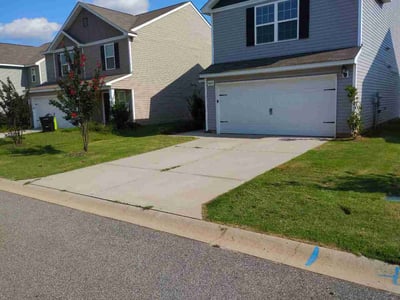 Lawn care service in Inman, 29349