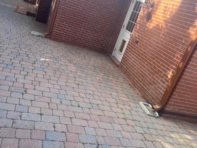 Lawn care service in , 
