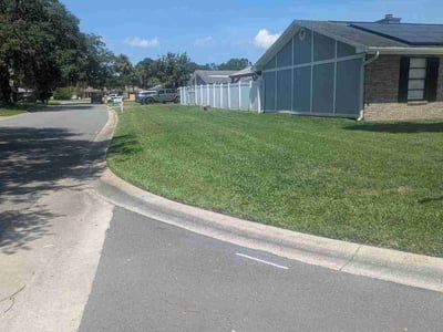 Lawn care service in Kissimmee, 34744