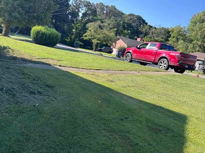 Lawn care service in Knoxville, 37914