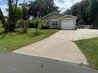 Lawn care service in Kissimmee, 34744