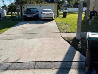 Lawn care service in Orlando, 32828