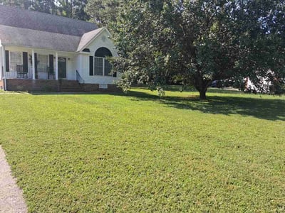 Lawn care service in Prince George, 23875