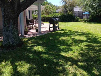 Lawn care service in Jacksonville, 32225
