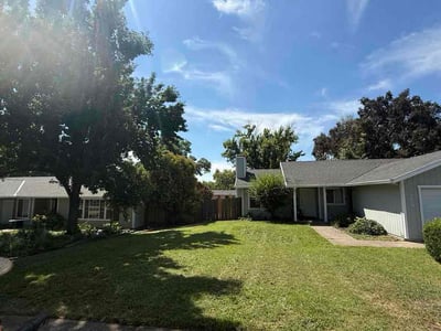 Lawn care service in Citrus Heights, 95610