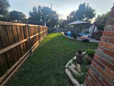 Lawn care service in Grand Prairie, 75050