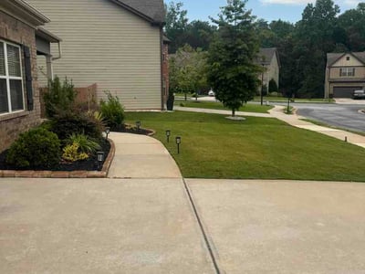 Lawn care service in Atlanta, 30331