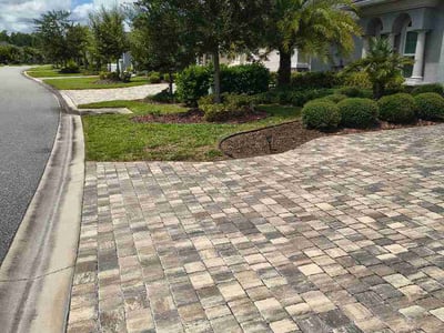 Lawn care service in Ormond Beach, 32174