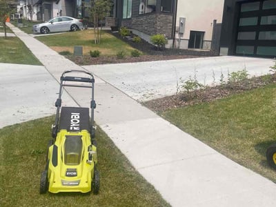 Lawn care service in Lehi, 84043