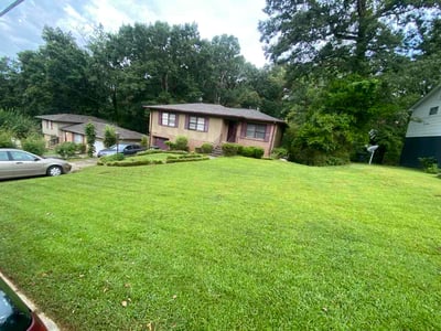 Lawn care service in Birmingham, 35215
