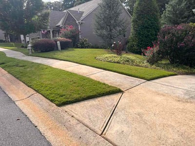 Lawn care service in Braselton, 30517