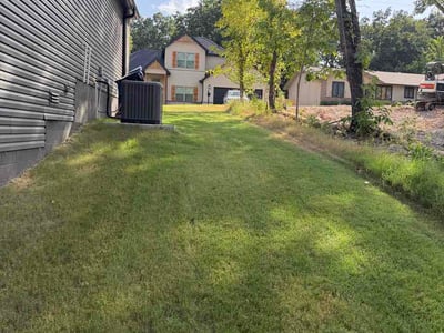 Lawn care service in Bella Vista, 72715