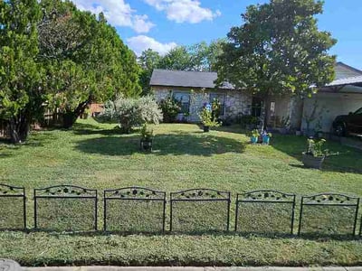 Lawn care service in San Antonio, 78219
