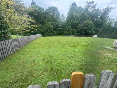 Lawn care service in Fredericksburg, 22406