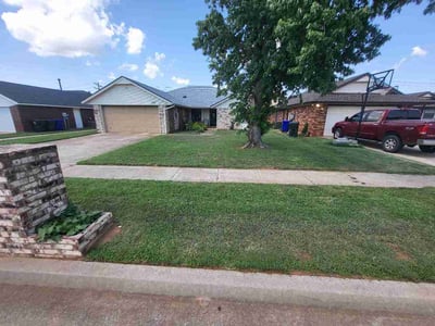 Lawn care service in Midwest City, 73130