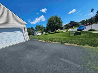 Lawn care service in Elizabethtown, 17022