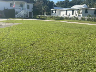 Lawn care service in Sullivan's Island, 29482