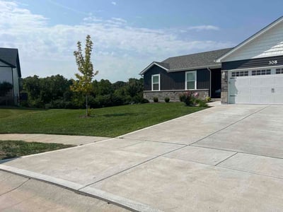 Lawn care service in Wentzville, 63385