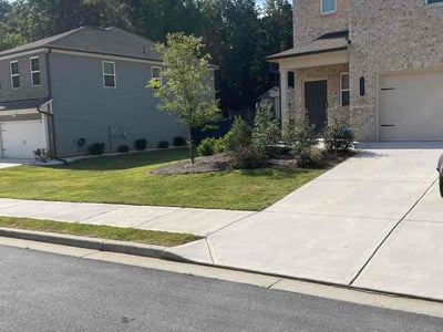Lawn care service in Fairburn, 30213