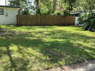 Lawn care service in Jacksonville, 32216